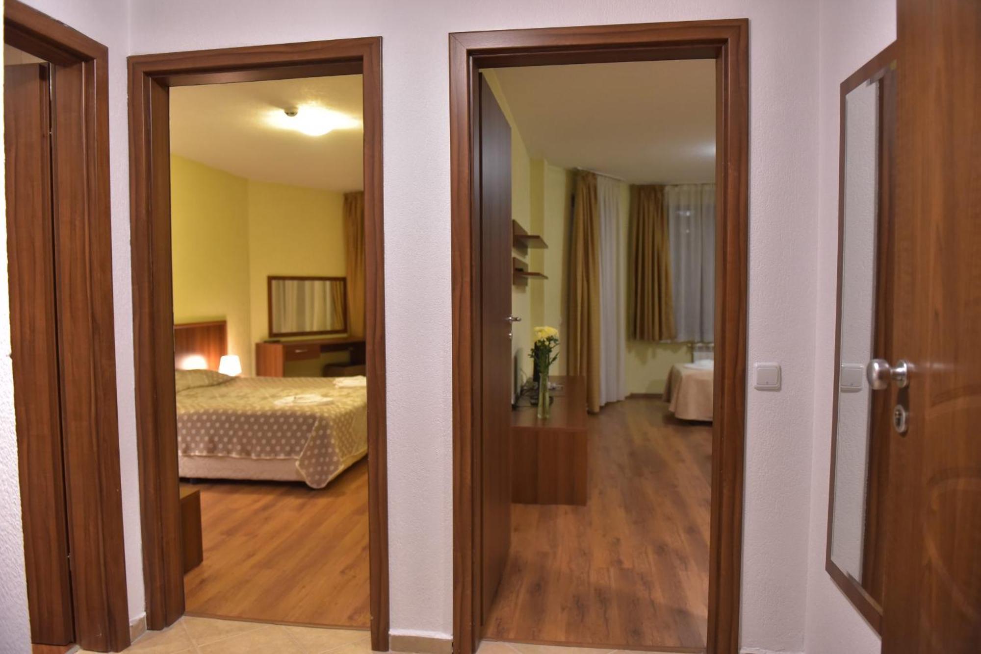 Apart Hotel Comfort Bansko Esterno foto